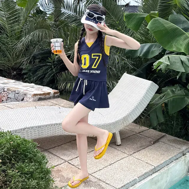 木木兔 夏季时髦洋气时尚女孩字母印花游泳显瘦泳衣裤 儿童款