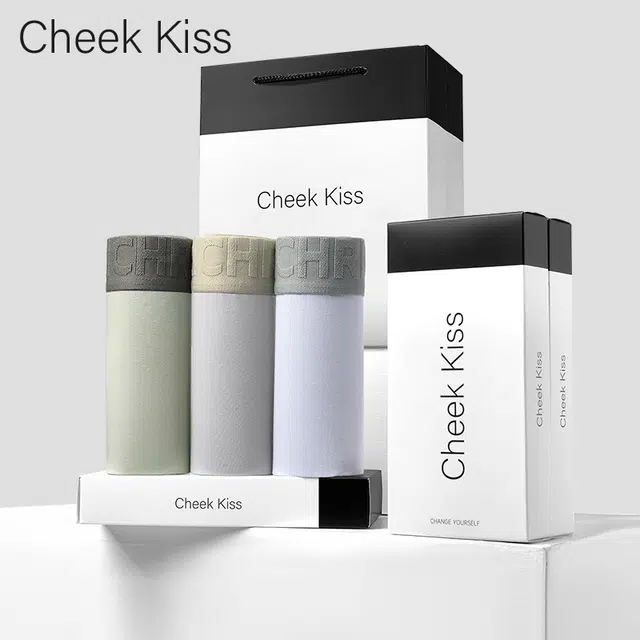 cheekkiss