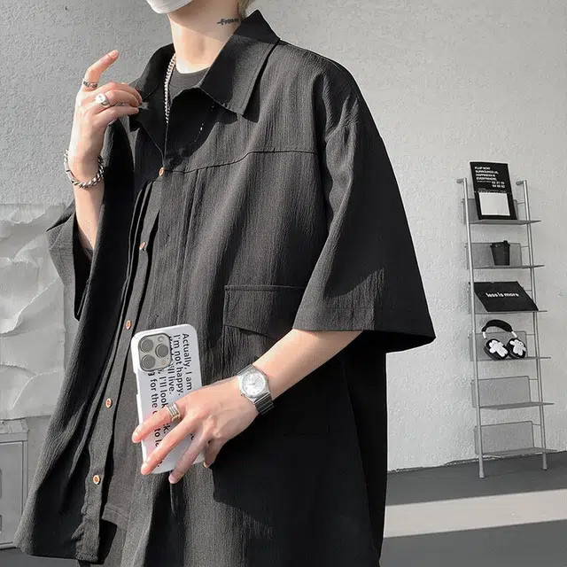 快鱼 美式潮牌褶皱不规则设计纯色凉感透气舒适亲肤通勤百搭短袖衬衫 男女同款