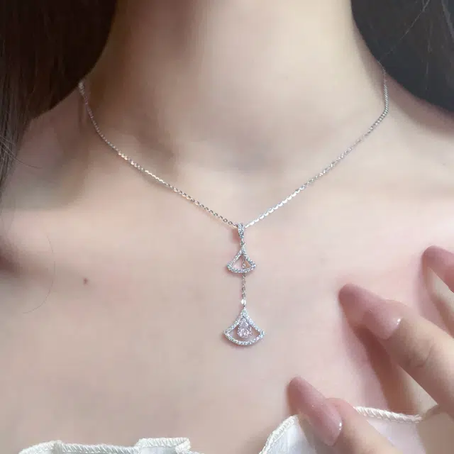 YDE 925