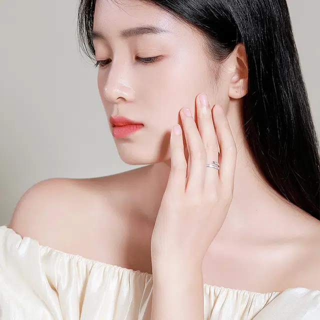 S925