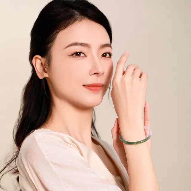 梦金园 倾玉系列 新中式国风渐变绿色细圆条叮当镯 复古优雅显白#好运 玉髓 手镯 女款