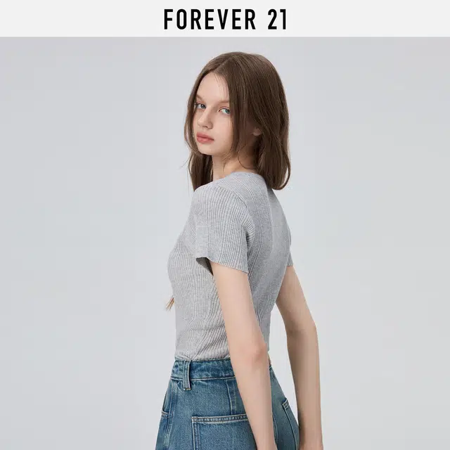 FOREVER 21 V