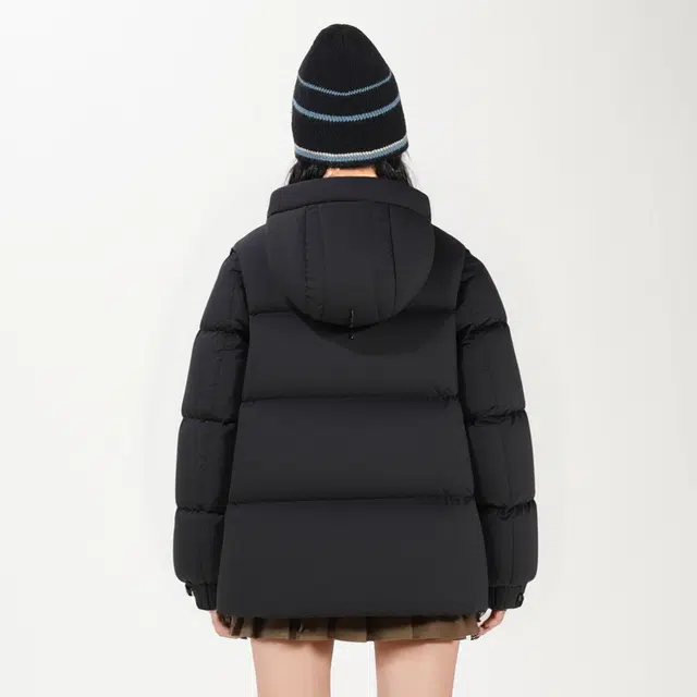 鸭鸭 冬季连帽外套经典袖标印花时尚设计潮流休闲百搭防风防寒户外运动通勤蓬松舒适保暖棉衣羽绒服 男女同款