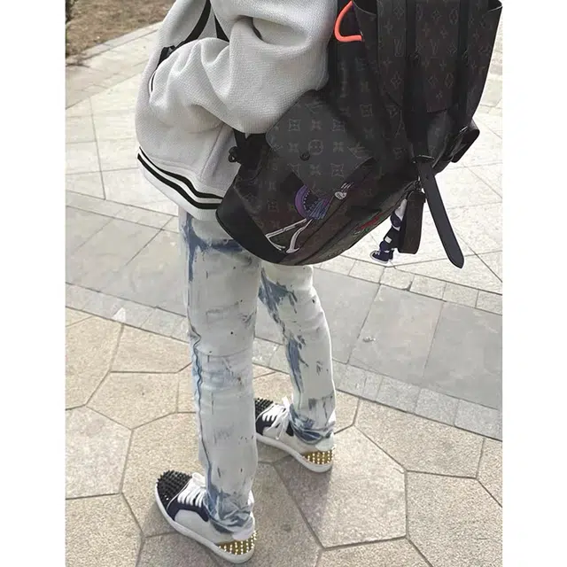 YICHEN vibe