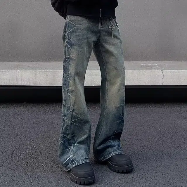 YICHEN 'vintagehiphopa