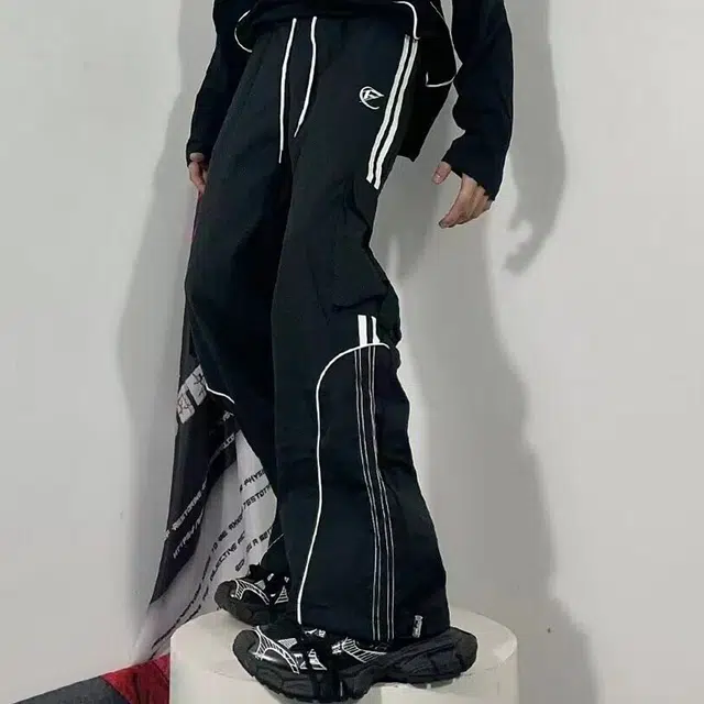 YICHEN hiphop