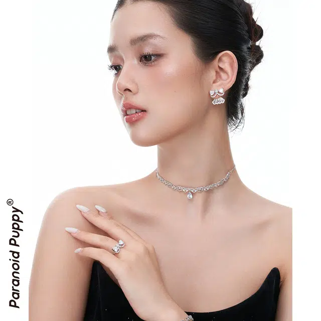 PARANOID PUPPY choker