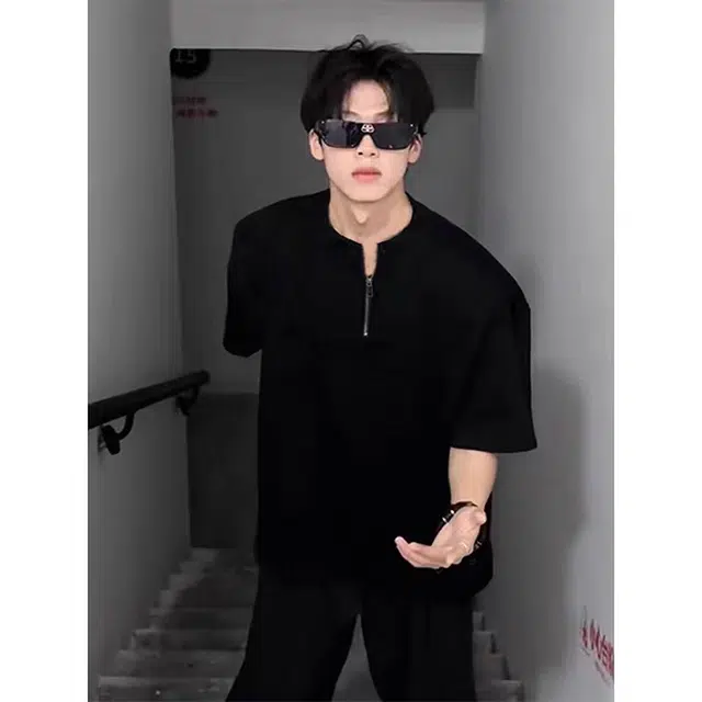 Hypeyourself T