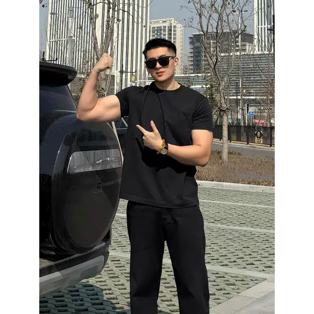Hypeyourself T