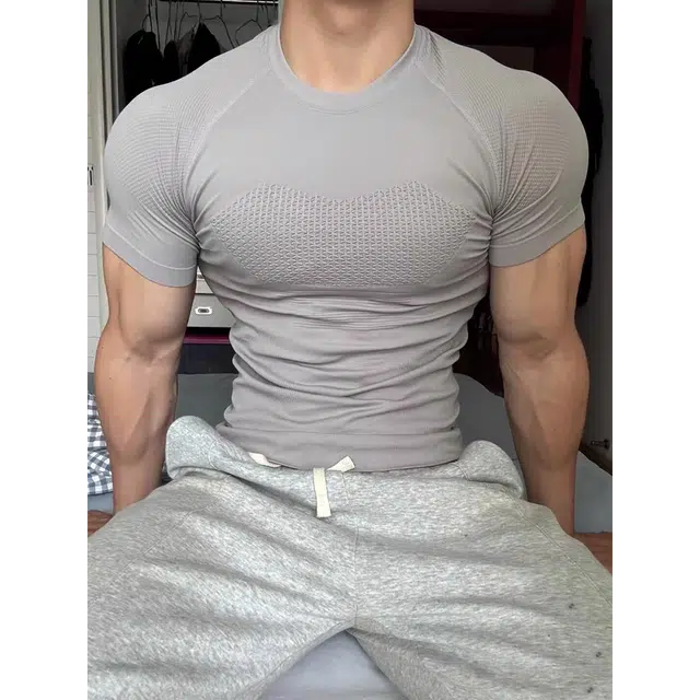 Hypeyourself T