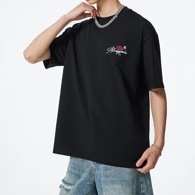 NAICHA STUDIO T