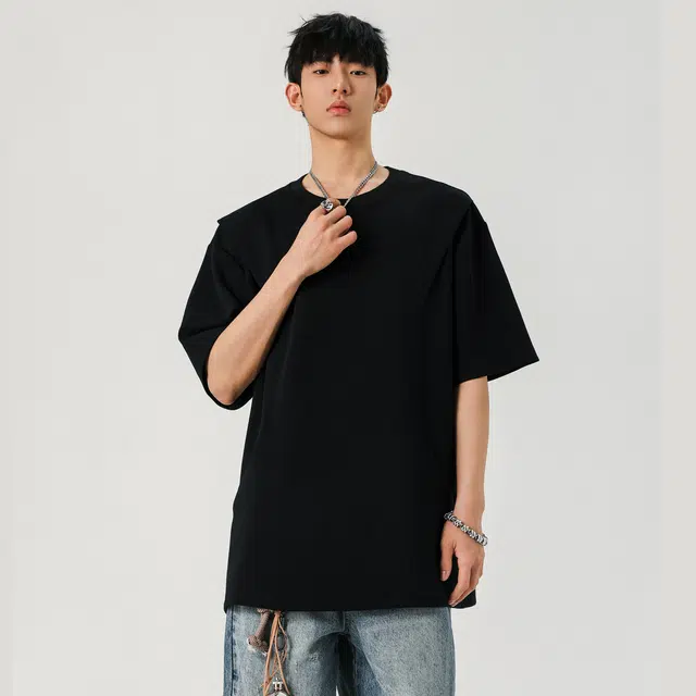 love monster T