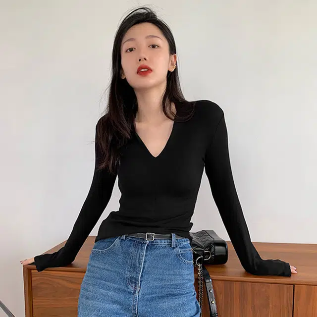 V T