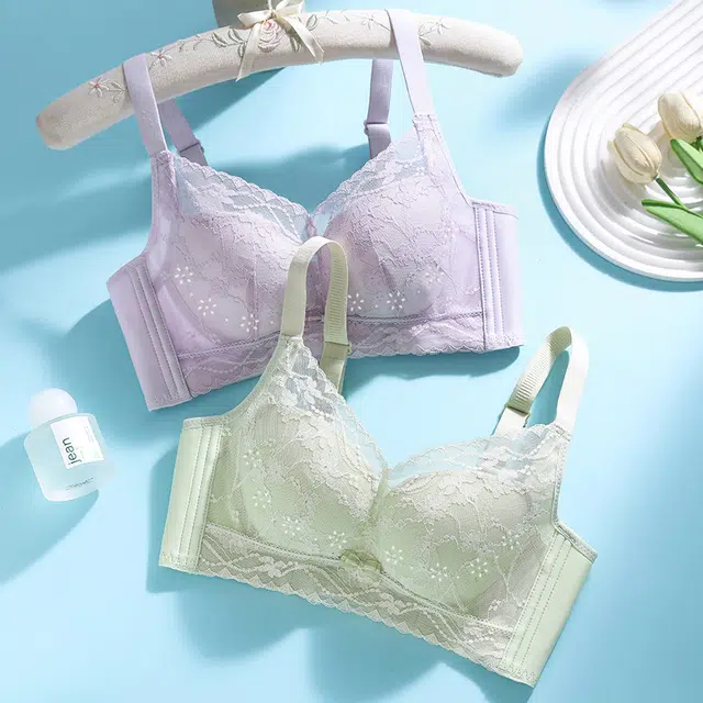 都市丽人 大胸显小聚拢无痕清爽透气蕾丝花薄款提拉防下垂侧收美背性感纯欲风无钢圈收副乳文胸 女款