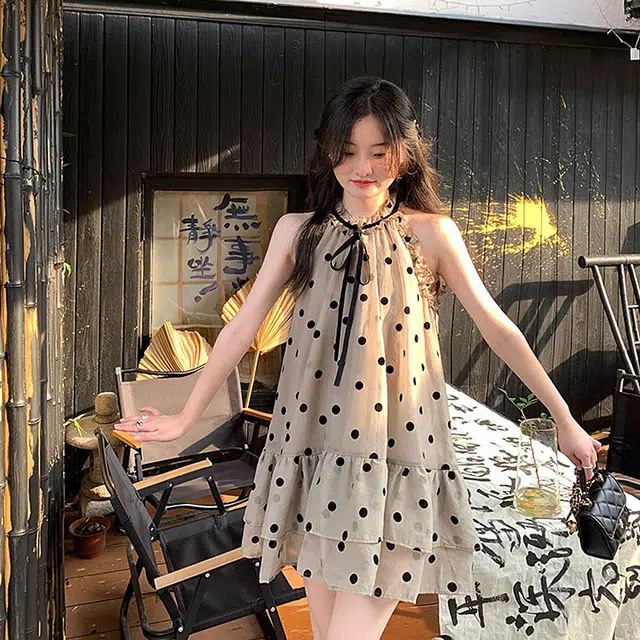 困住大象 通勤圆领薄款套头纯色短款无袖连衣裙 女款 波点 礼盒装