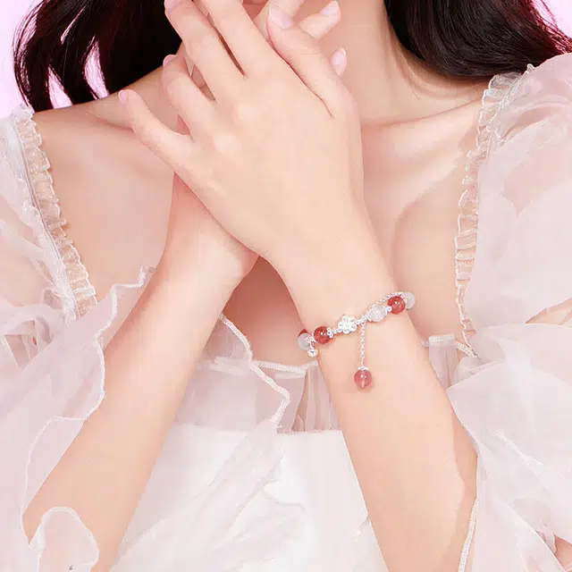 周纪福 桃花朵朵 新中式国潮早日脱单招桃花旺人缘浪漫甜蜜遇见爱情#好运天然 草莓晶 手串 女款