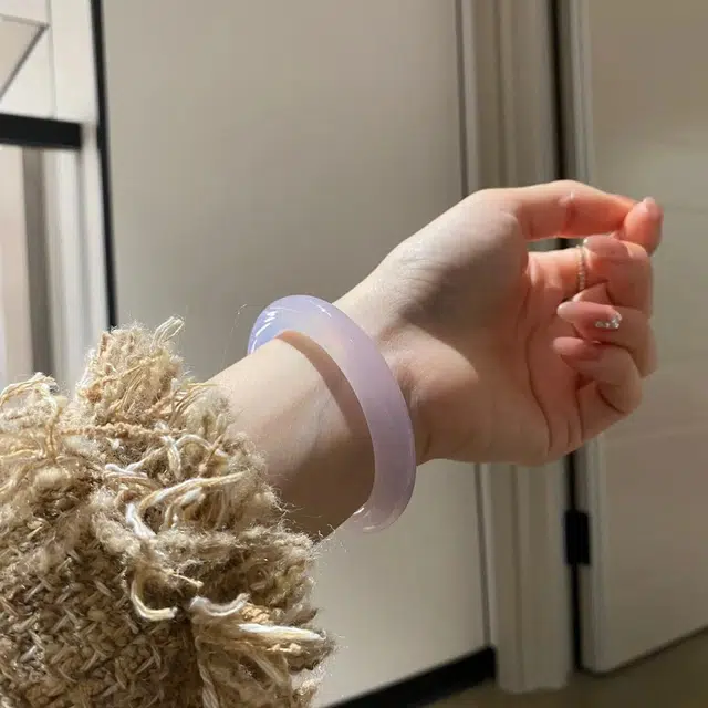 周纪福 紫罗兰素玉贵妃镯 经典中国风古色古香中式 汉服旗袍蓝调古典宫廷风 高级轻奢百搭天然 玉髓 手镯 女款