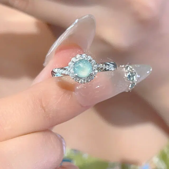 周纪福 好运湖水蓝活口食指中指轻奢精致高级感 糯冰 翡翠戒指 女款