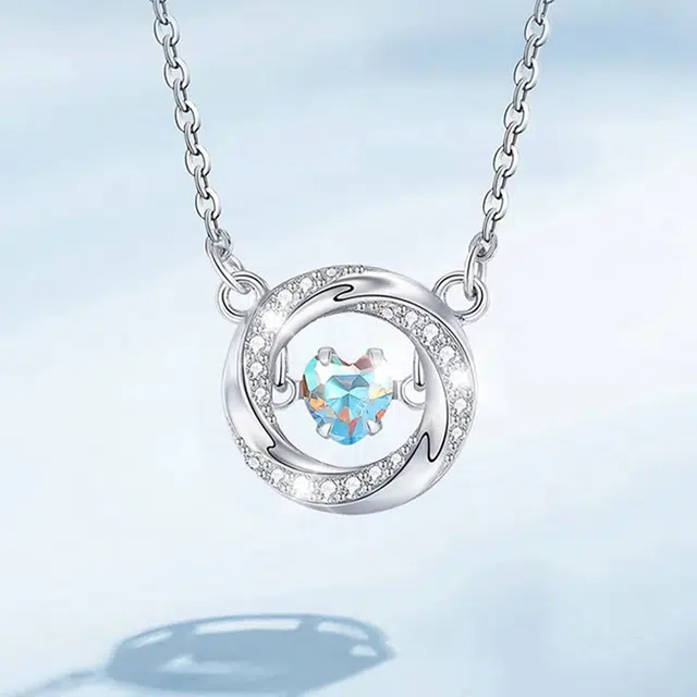 925
