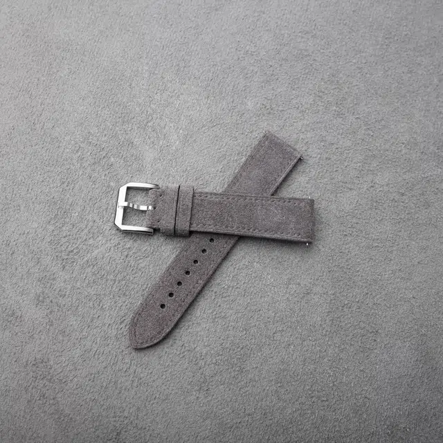 Benchmark OMEGA X SWATCHSuede 75115