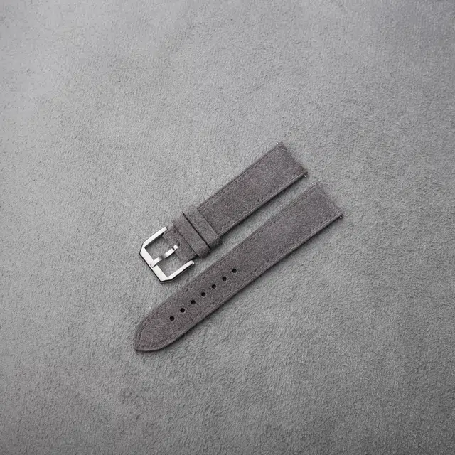 Benchmark OMEGA X SWATCHSuede 75115
