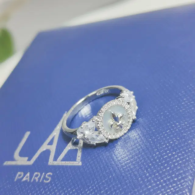 LAA 925