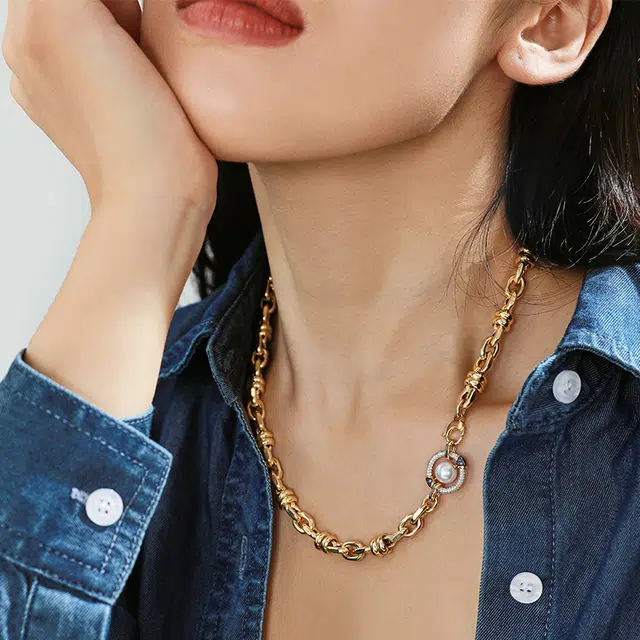 JACQUEANGEL 18k