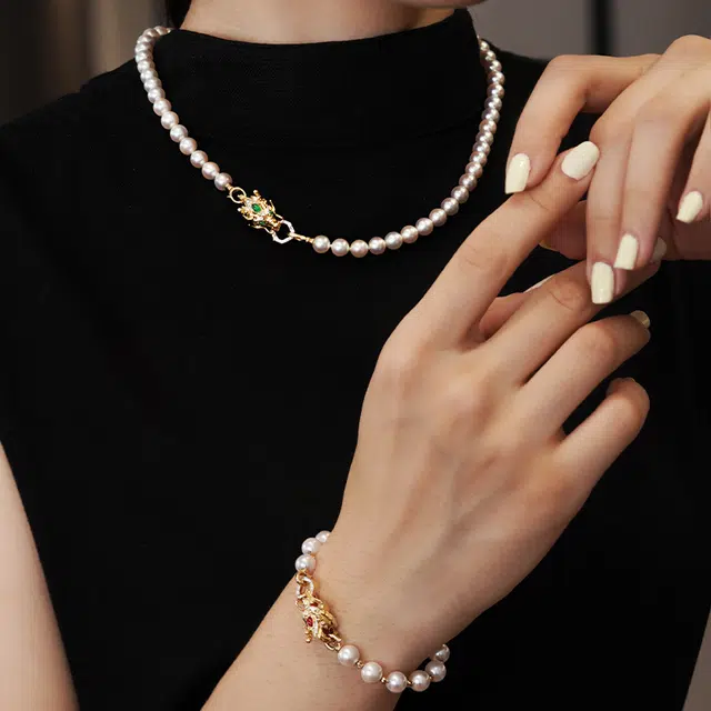 JACQUEANGEL 18k