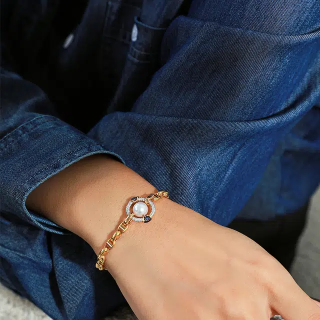 JACQUEANGEL 18k