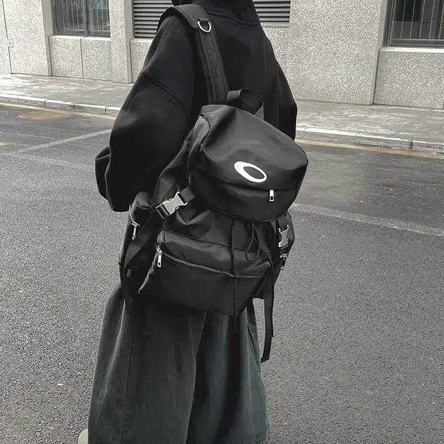 雅鹿 韩版时尚潮流休闲简约学生书包旅行包袋女 尼龙 双肩包 常规 男女同款情侣款 黑色