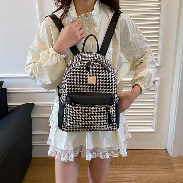 雅鹿 国潮风潮时尚气质百搭旅游高级感通勤 尼龙 背包双肩包 女款 多色