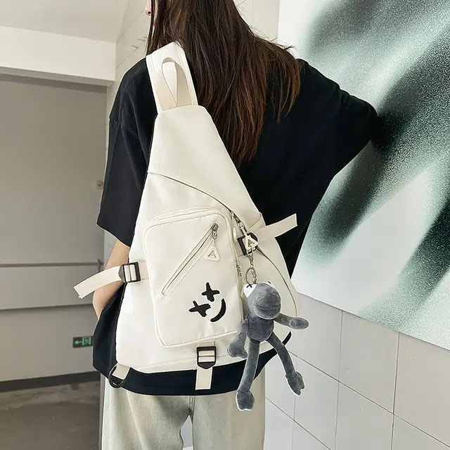 雅鹿 流行设计潮流通勤 尼龙 单肩包胸包 男女同款情侣款 黑色/灰色/白色