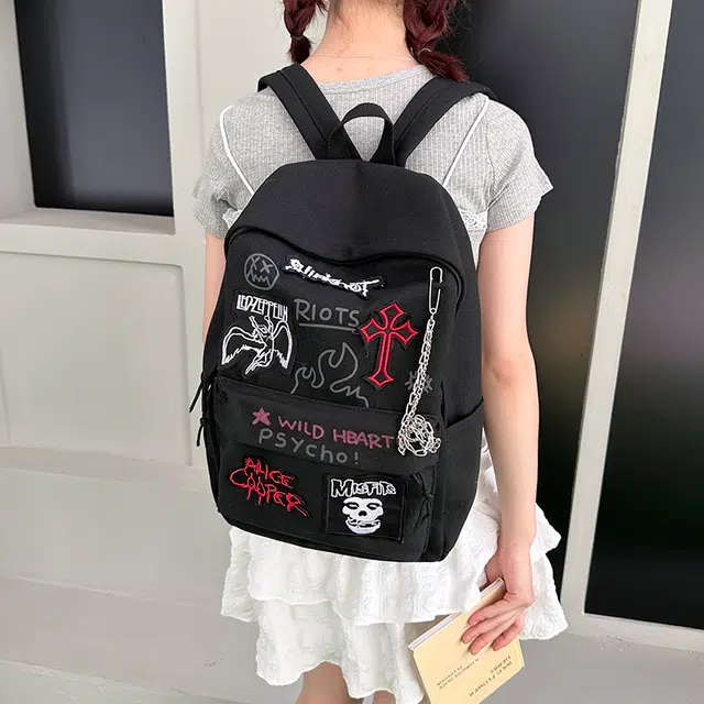雅鹿 美式复古摇滚朋克书包外出休闲包学生上课通勤百搭女 尼龙布 双肩包 男女同款情侣款 红色黑色