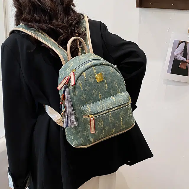雅鹿 高级感时尚印花小众百搭 尼龙 双肩包 女款 天蓝色