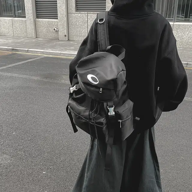 雅鹿 韩版时尚潮流休闲简约学生书包旅行包袋女 尼龙 双肩包 常规 男女同款情侣款 黑色