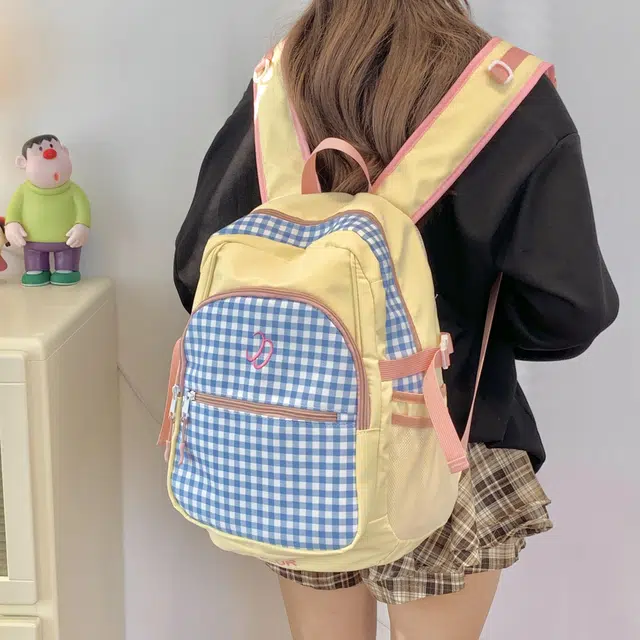 雅鹿 甜妹书包日系可爱小清新小女出游研学轻便背 尼龙 双肩包 常规 男女同款情侣款 黑色/黄色