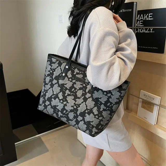 Tote