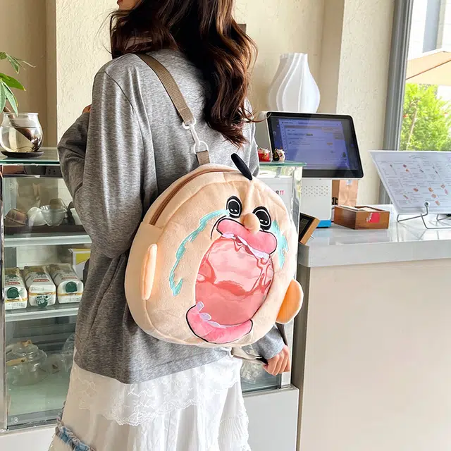 雅鹿 可爱搞怪大嘴周边潮玩 尼龙 双肩包背包 女款 杏色