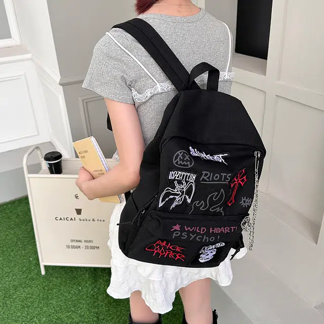 雅鹿 美式复古摇滚朋克书包外出休闲包学生上课通勤百搭女 尼龙布 双肩包 男女同款情侣款 红色黑色