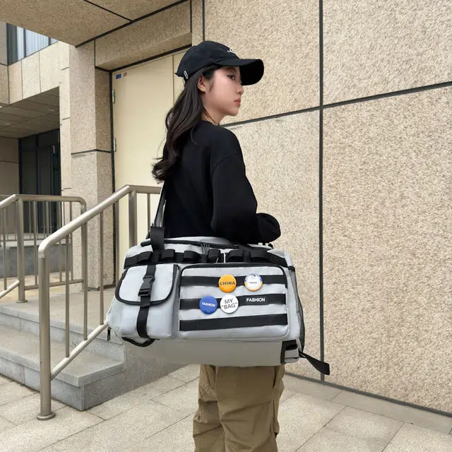 雅鹿 短途轻便大容量运动旅游行李袋 尼龙 旅行包 男女同款情侣款 多色