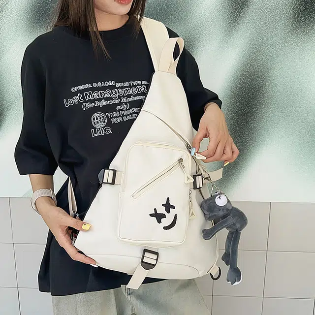 雅鹿 流行设计潮流通勤 尼龙 单肩包胸包 男女同款情侣款 黑色/灰色/白色