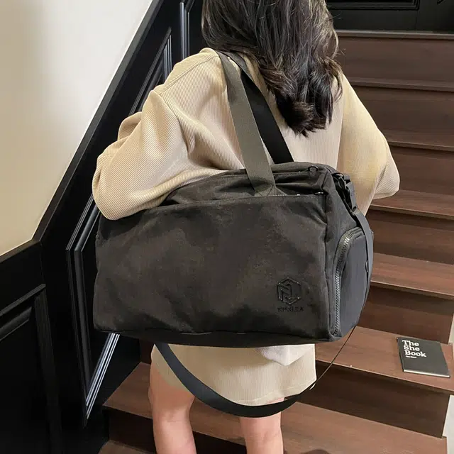 雅鹿 运动包健身包短途男轻便行李包百搭斜挎包 尼龙 旅行包 多色