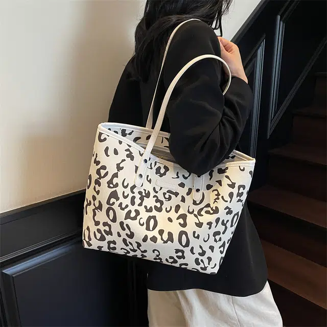 Tote