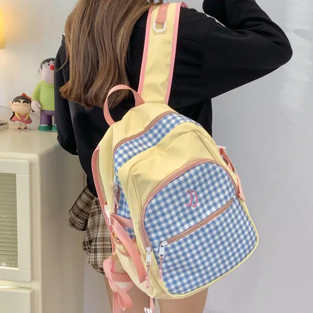 雅鹿 甜妹书包日系可爱小清新小女出游研学轻便背 尼龙 双肩包 常规 男女同款情侣款 黑色/黄色