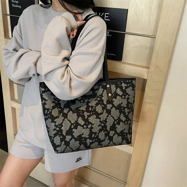 Tote