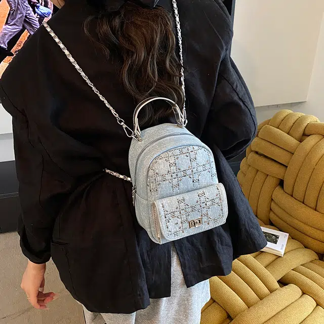雅鹿 高级感轻便百搭 尼龙 双肩包 女款 多色