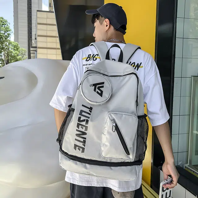 雅鹿 时尚简约高颜值潮牌旅行高中生书包大学生大容量运动羽毛球包 尼龙 背包双肩包 常规 男女同款情侣款 浅灰色/深灰色/黑色/红色