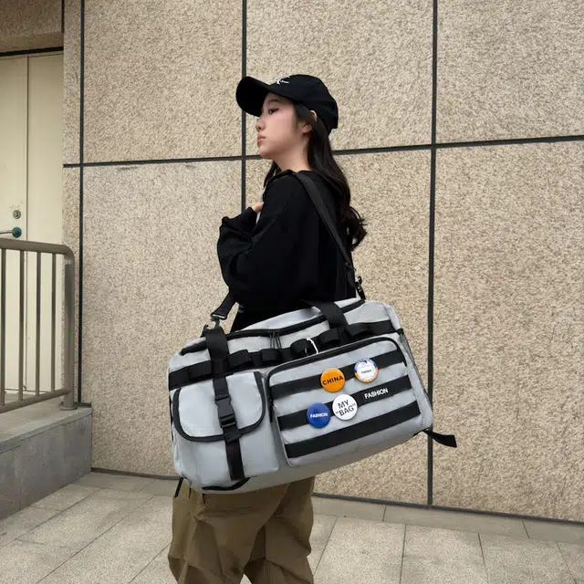 雅鹿 短途轻便大容量运动旅游行李袋 尼龙 旅行包 男女同款情侣款 多色