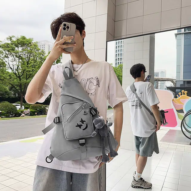 雅鹿 流行设计潮流通勤 尼龙 单肩包胸包 男女同款情侣款 黑色/灰色/白色